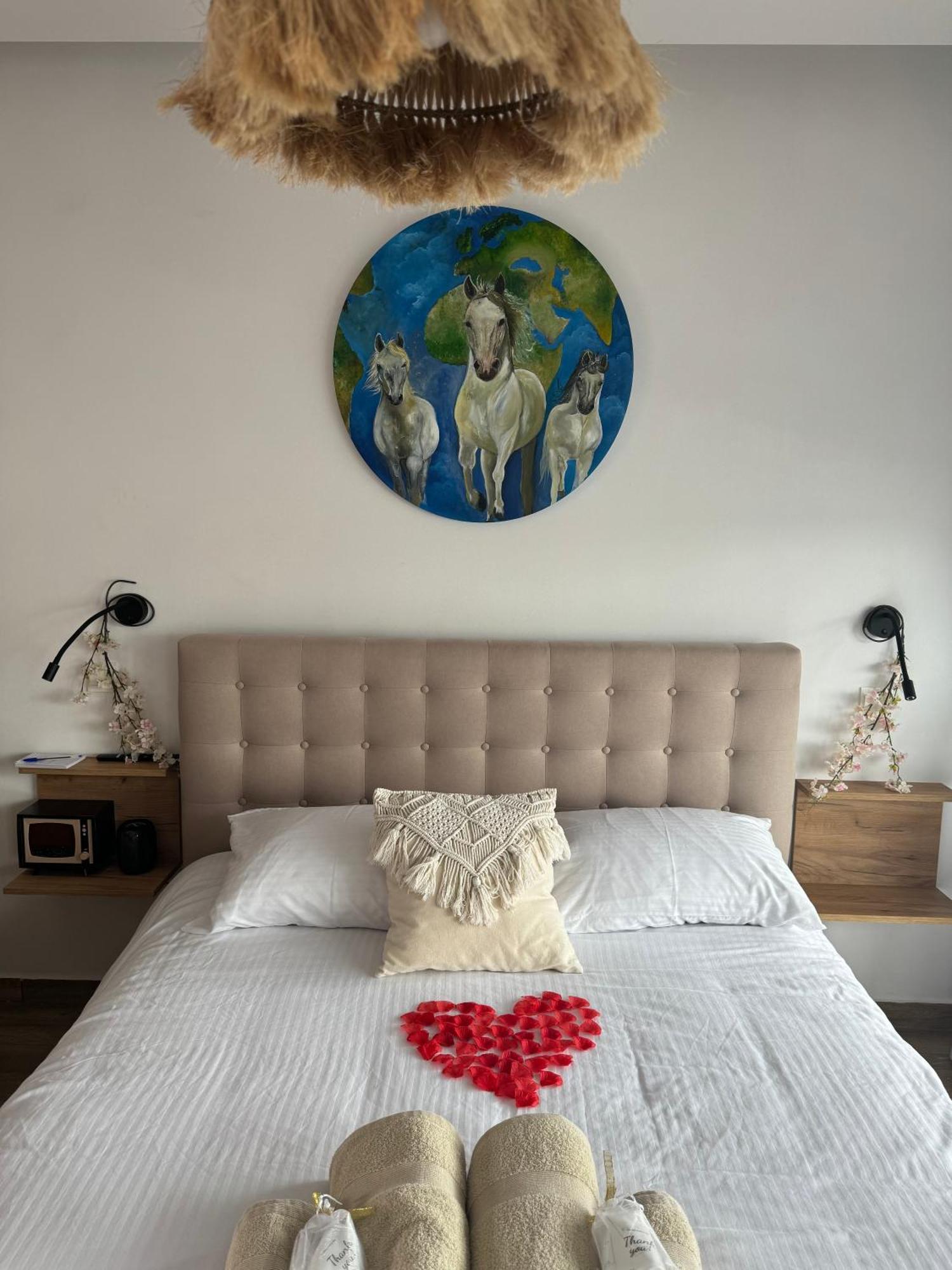 Bohemian Rhapsody Apartment Paphos Luaran gambar