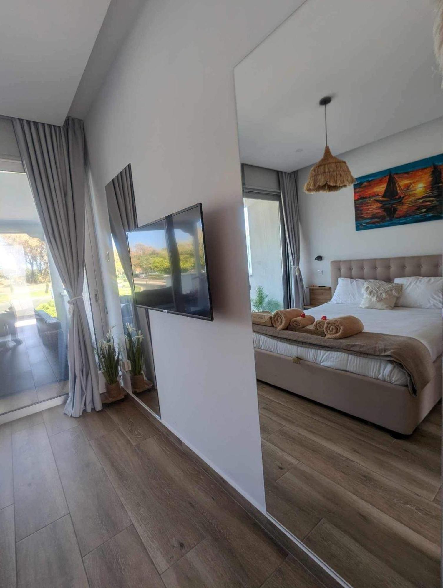 Bohemian Rhapsody Apartment Paphos Luaran gambar